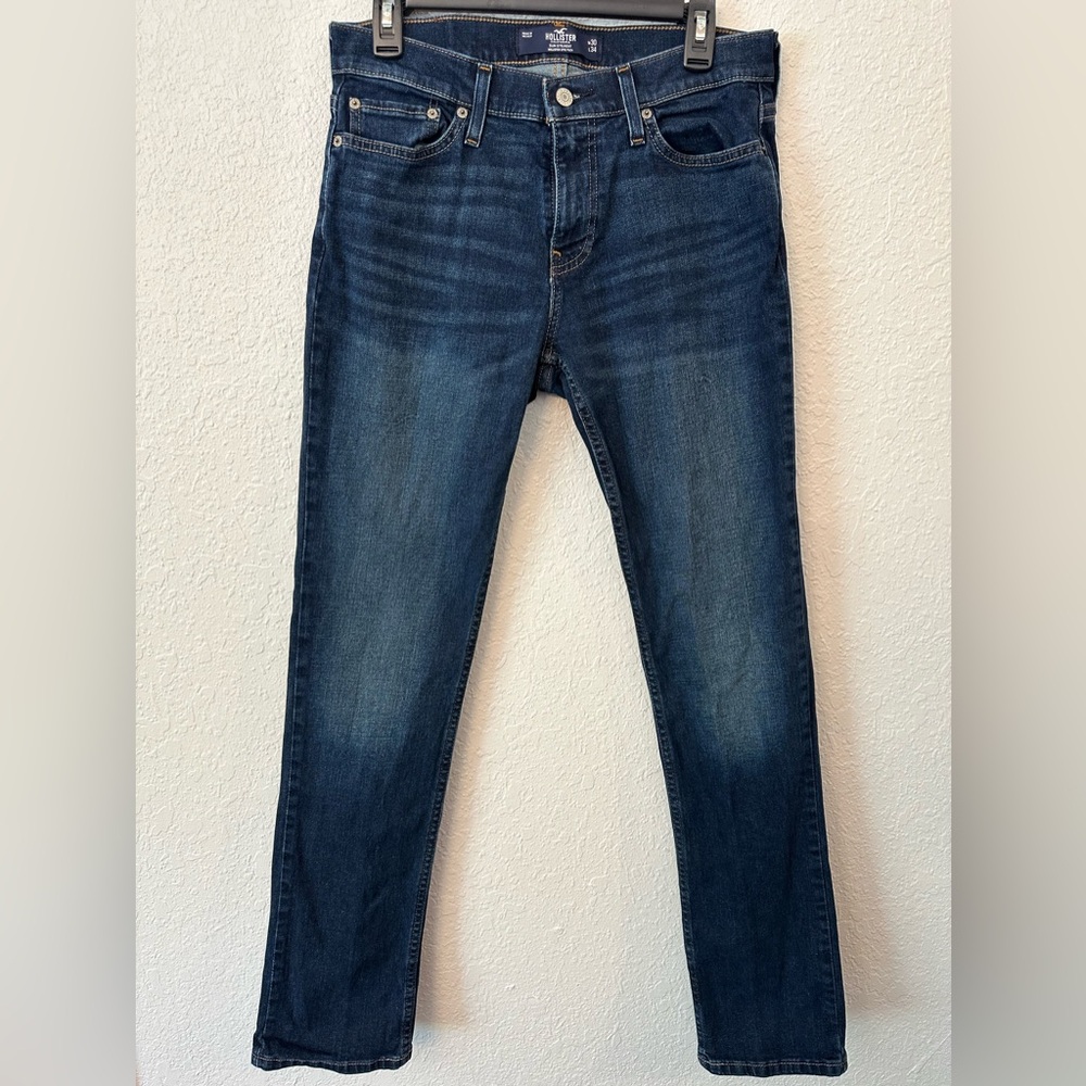 Men’s Hollister Epic Flex blue jeans size 30x34 Slim Straight pants.